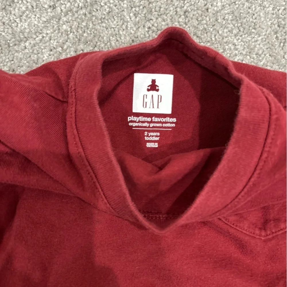 GAP Kids Deep Red & Black Crewneck Tee Bundle - 2T